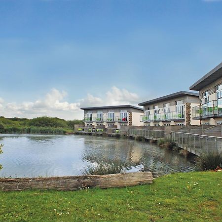 Retallack Resort & Spa Padstow Exterior photo The Lakeside Hotel