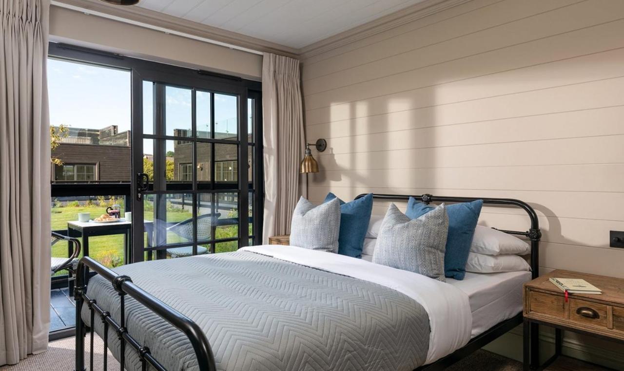 Retallack Resort & Spa Padstow Exterior photo A bedroom at the Hotel at Old Sugar Mill